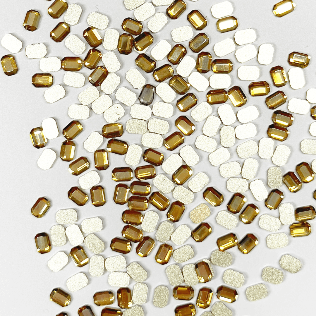Emerald Shape - 2.5mm x 4mm - NHF Flatback Rhinestone