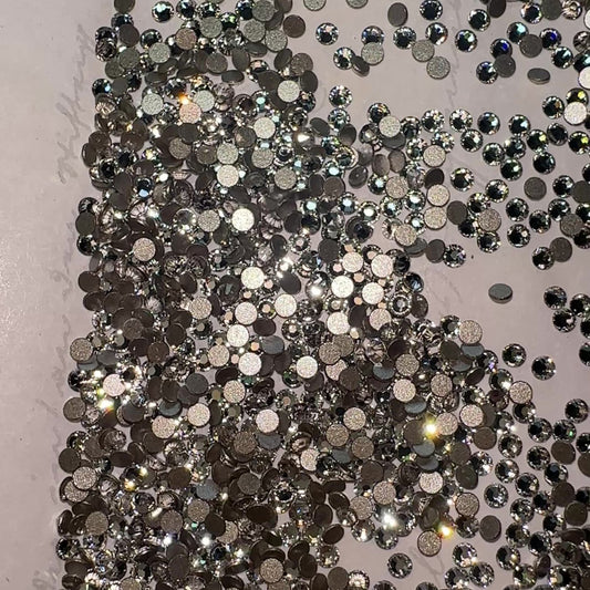 Swarovski 2058 XILION Rose NHF Flatback - Crystal - Retail Pack